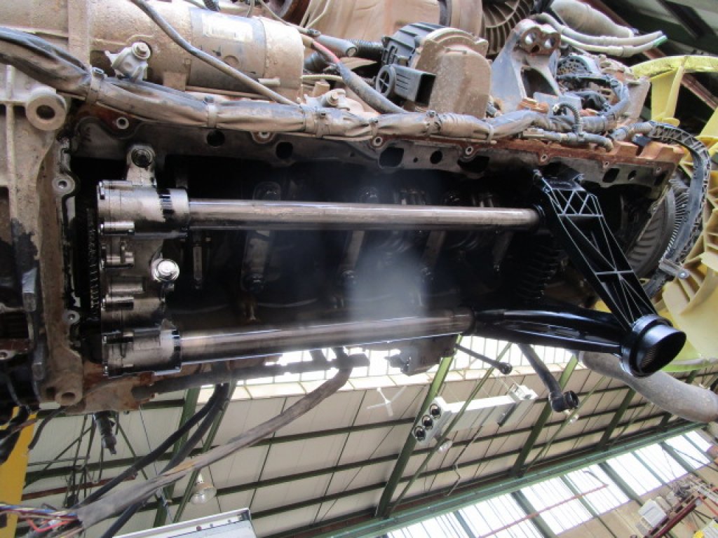 Mercedes Motor OM 471LA, aus 1853 LS, Unfall